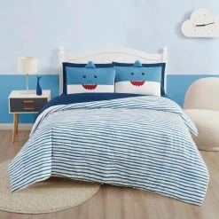 Budget ???? My World Happy Shark Bed In A Bag 7 Pc. Set ✔️ -J. Queen New York shop unnamed file 1036