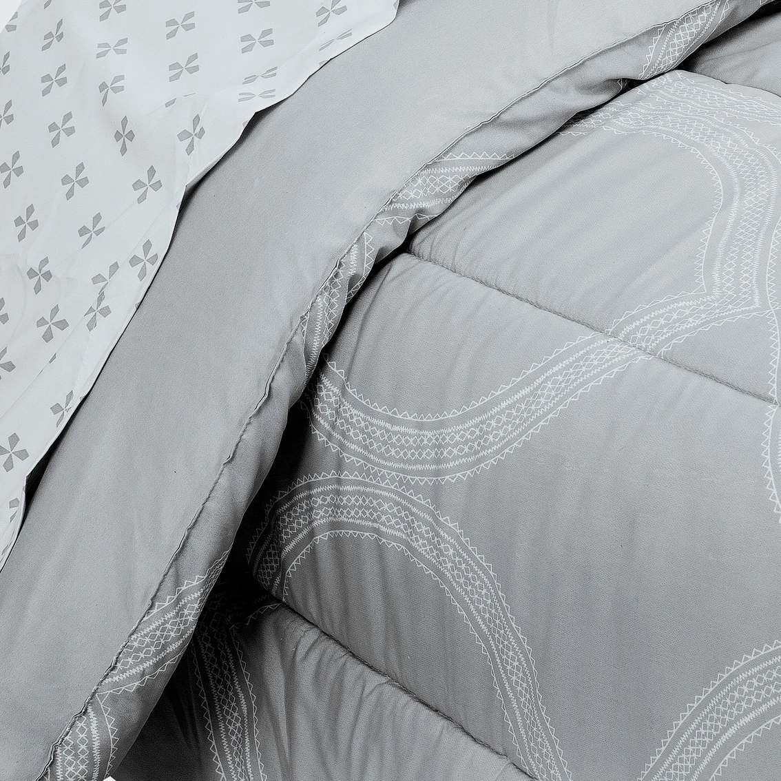 Best deal ???? Royale Linens Ogee Bed In A Bag With Solid Reverse Comforter Queen ✔️ 3 Best deal ???? Royale Linens Ogee Bed In A Bag With Solid Reverse Comforter Queen ✔️ - Image 3