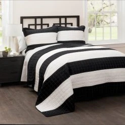 Brand new ???? Lush Decor Stripe 3 Pc. Quilt Set ????