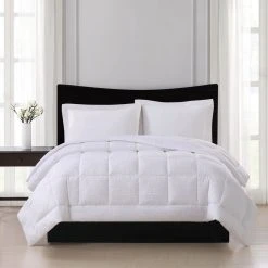 Top 10 ???? London Fog Embossed Stripe Seersucker Full/Queen Down Alternative Comforter ✔️