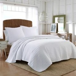 New ???? Southern Tide Mar Vista Quilt ????