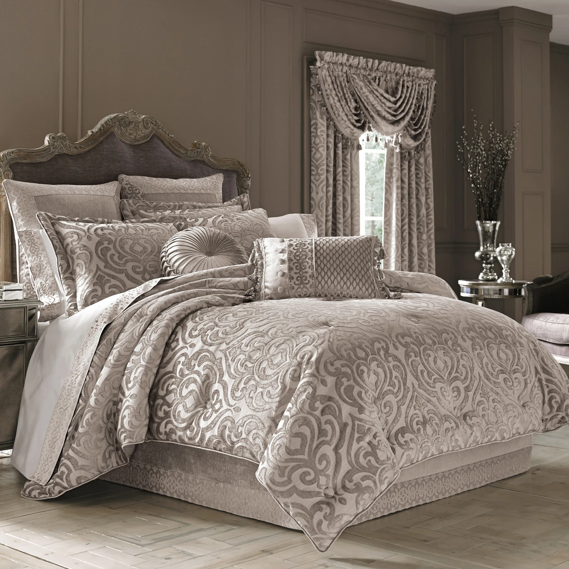 Coupon ⌛ J. Queen New York Sicily Pearl 4 Pc. Comforter Set ???? 1 Coupon ⌛ J. Queen New York Sicily Pearl 4 Pc. Comforter Set ????