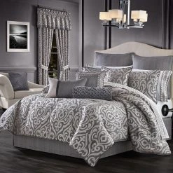 Brand new ???? J. Queen New York Tribeca Charcoal 4 Pc. Comforter Set ????