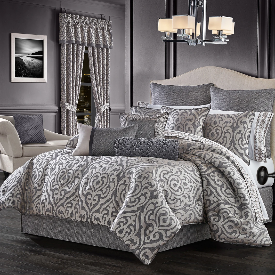 Brand new ???? J. Queen New York Tribeca Charcoal 4 Pc. Comforter Set ???? 1 Brand new ???? J. Queen New York Tribeca Charcoal 4 Pc. Comforter Set ????