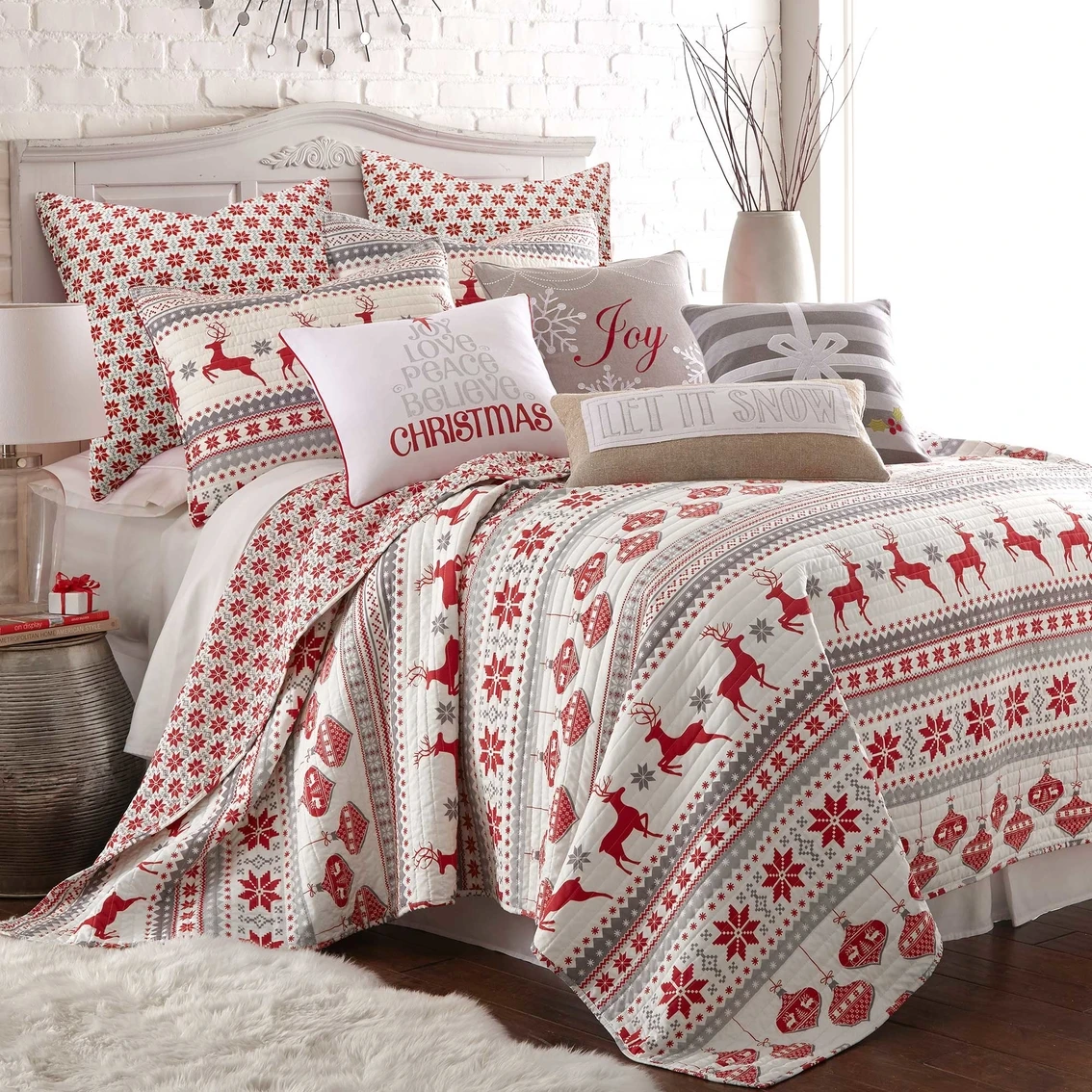 Outlet ✔️ Levtex Home Silent Night Quilt Set ✨ 1 Outlet ✔️ Levtex Home Silent Night Quilt Set ✨