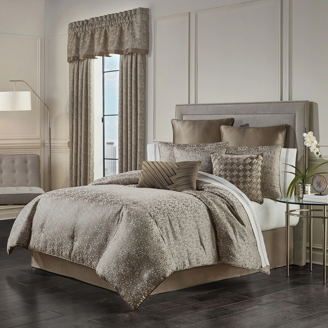Wholesale ✔️ J. Queen New York Cracked Ice Taupe 4 Pc. Comforter Set ⭐ 1 Wholesale ✔️ J. Queen New York Cracked Ice Taupe 4 Pc. Comforter Set ⭐